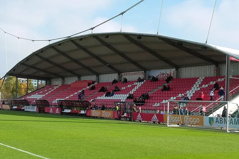 stadion de toekomst bob haarmstribune wiki