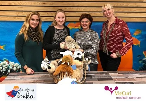 stichting loeka warmies schenking overhandiging logo