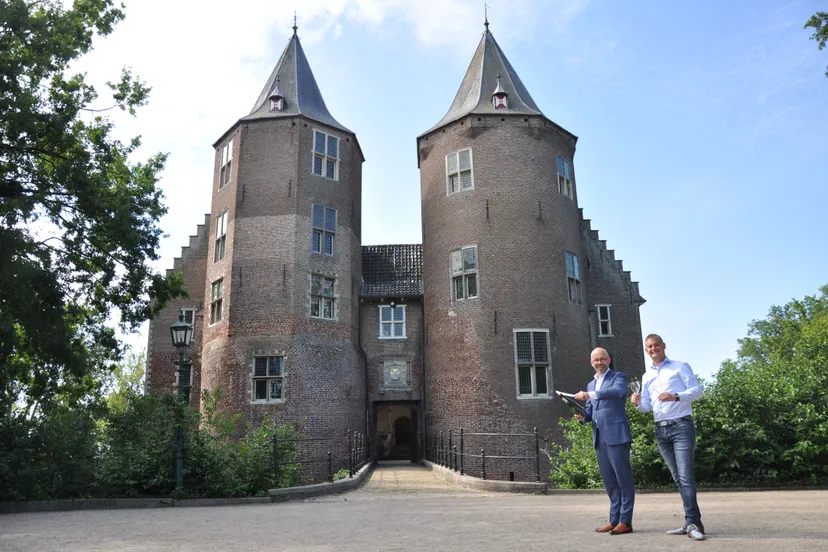 1 kasteel dussen vlnr klaas v leengoed niek v lieverloo