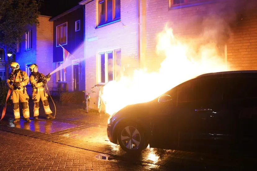 2024 06 19 meesters multi media fotos autobrand seriwangstraat vught verdachte aangehouden1 1