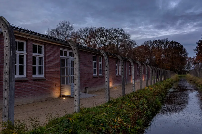 4402 41592ef53aada59161649a7dbe4b55ad