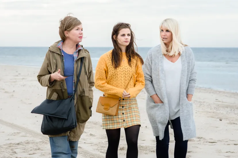 april may en june st 1 jpg sd high copyright pief weyman