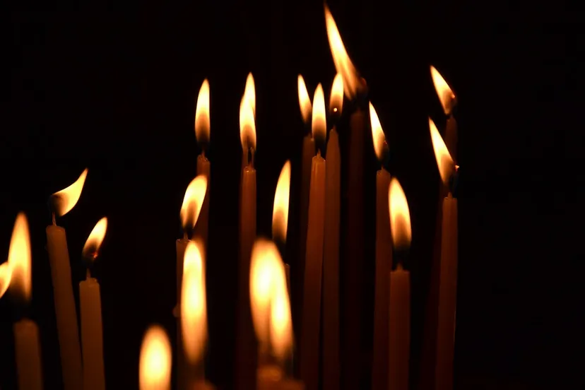 candles 3730062 960 720