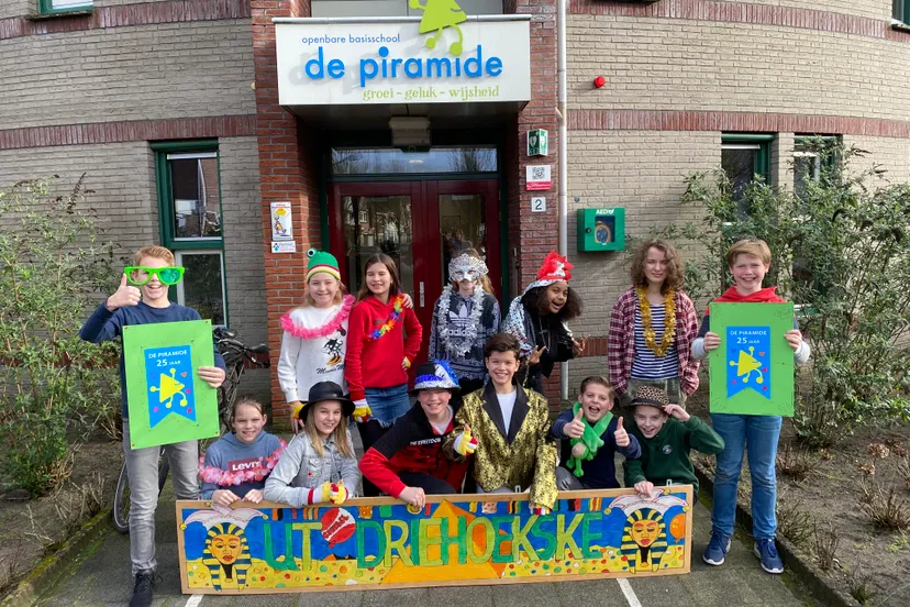 carnavalsoptocht de piramide