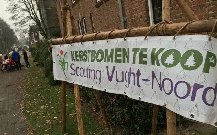 foto kerstbomenactie scouting vught noord 4 915x518