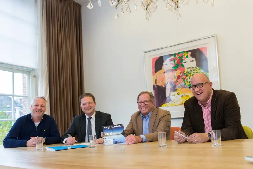 foto oprichting stichting vught magazine