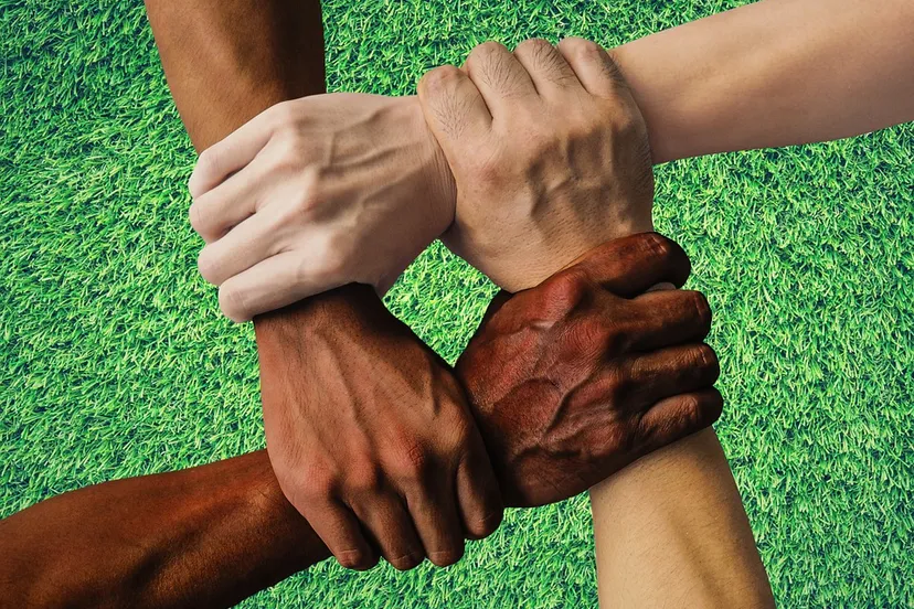 hands 5581460 960 720