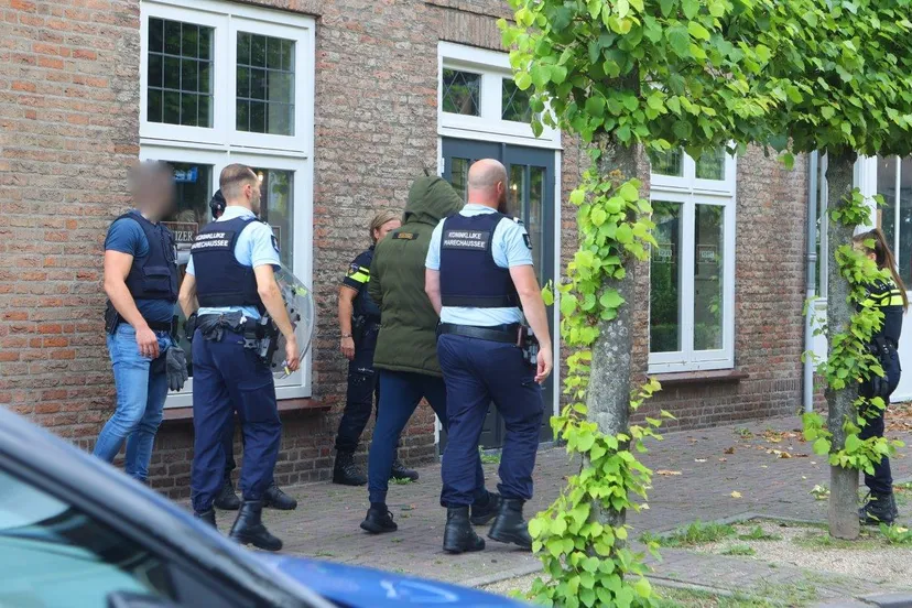 inval koninklijke marechaussee 5