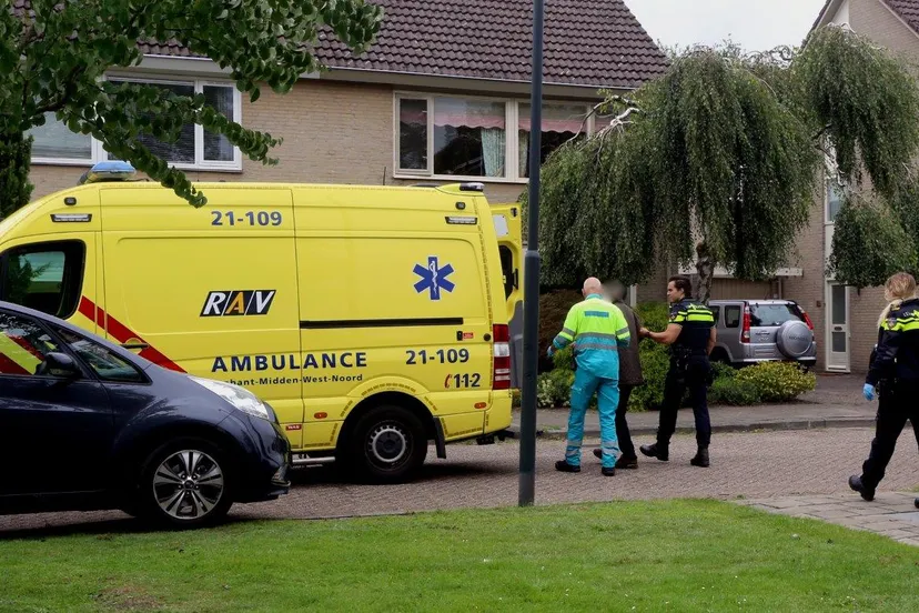 man uit water gered door visser vught 2