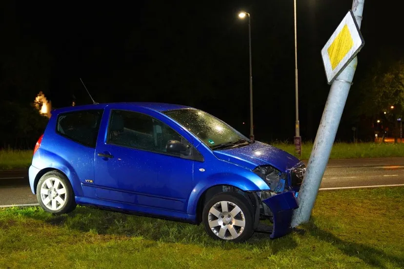 ongeval lichtmast n65 vught 2