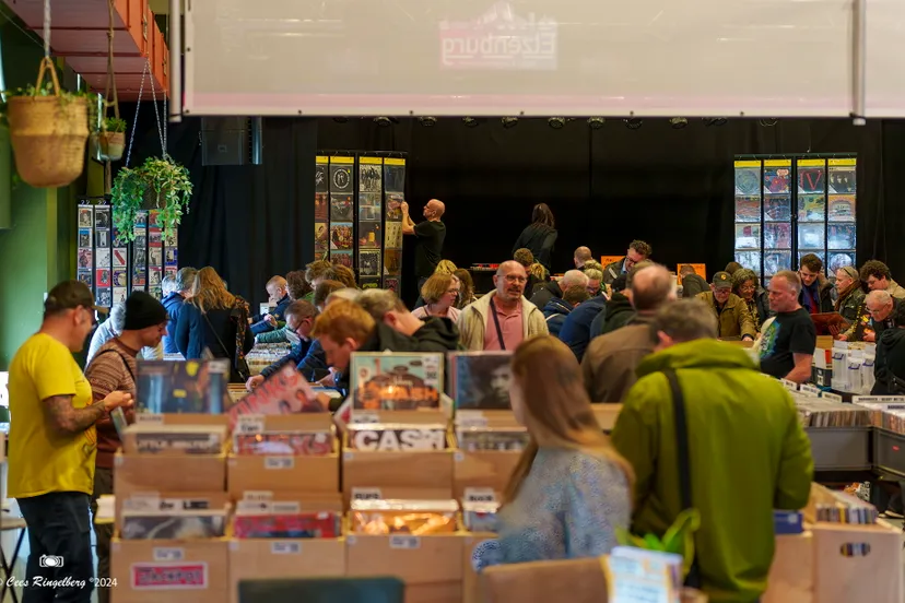 platenbeurs in elzenburg 01 04 2024 0001
