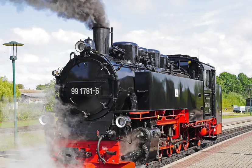 steam locomotive 1342264