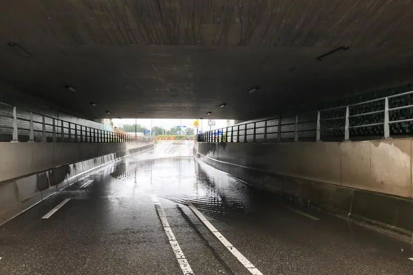 tunnel postweg