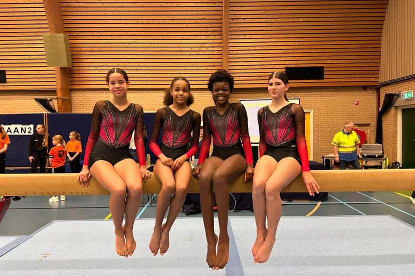 vlnr julia den otter nadine van der heijden norah joosten iynem bikmaz