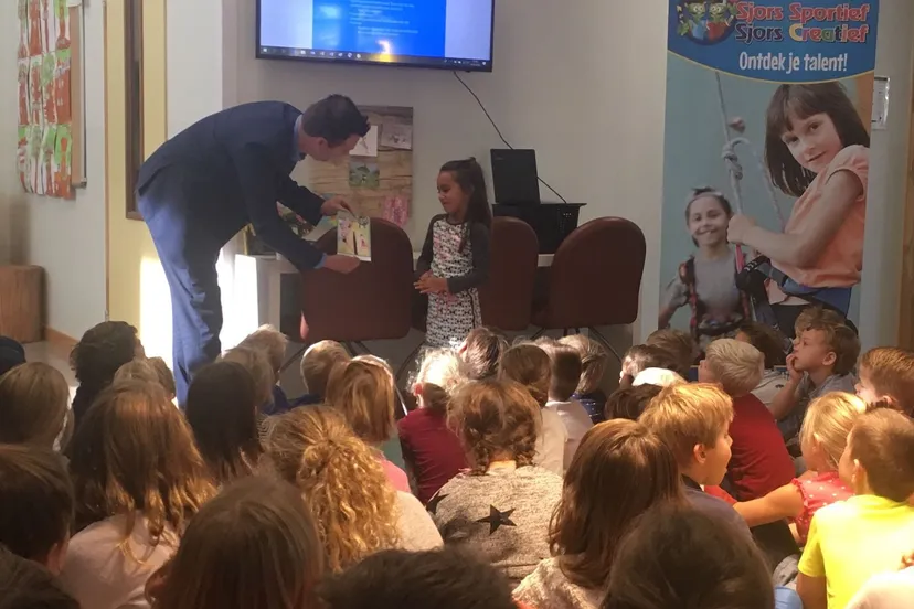 wethouder vd ven winnares tekenwedstrijd jazz lynn