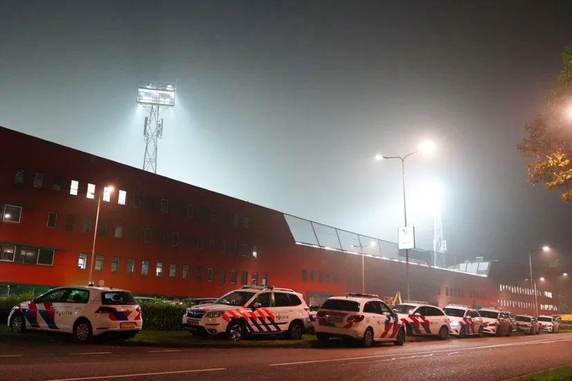 2024 10 18 meesters multi media fotos massale politie inzet bij wedstrijd fc den bosch vitesse in den bosch 14