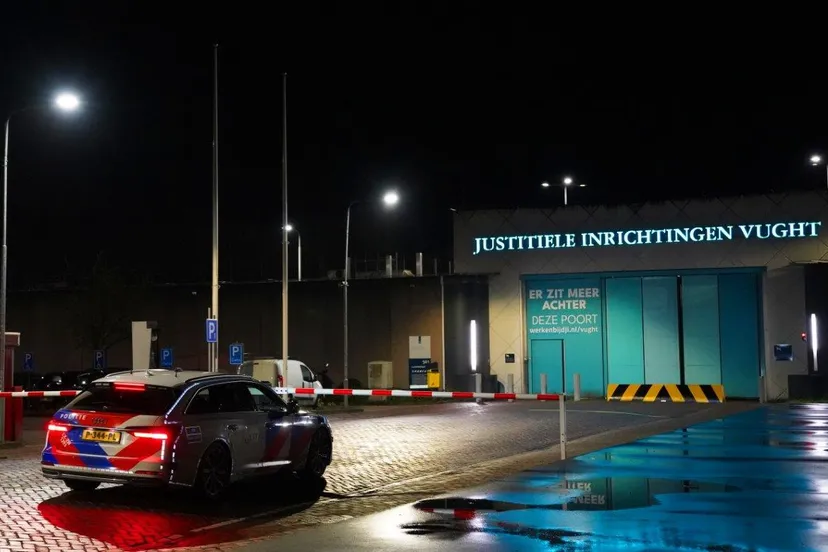 2924 12 23 meesters multi media fotos verdachte drones boven pi vught lunettnelaan vught3