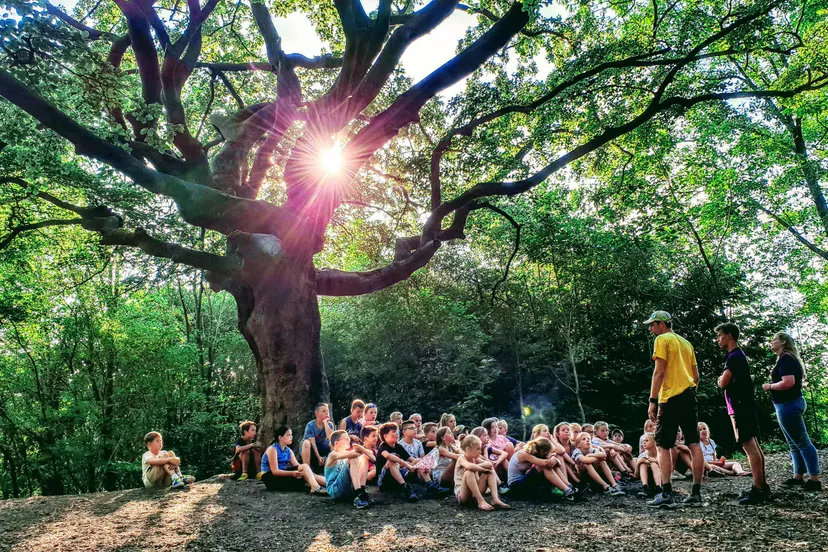 afbeelding zomerkampbladel 2025