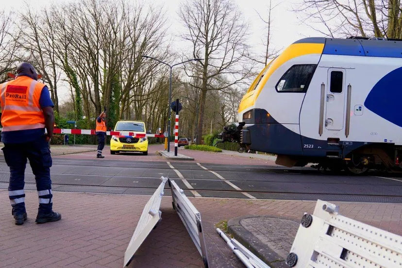 2025 03 21 meesters multi media fotos defecte trein op spoor vught3