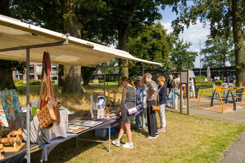 240825-KUNSTMARKT-FOTOOS_1262vvv