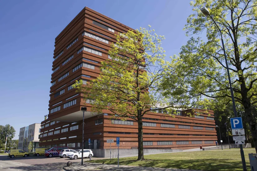 06052020 waalwijk 046 stadhuis lr