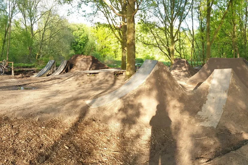 187210857 160740769390521 382804758127915861 n