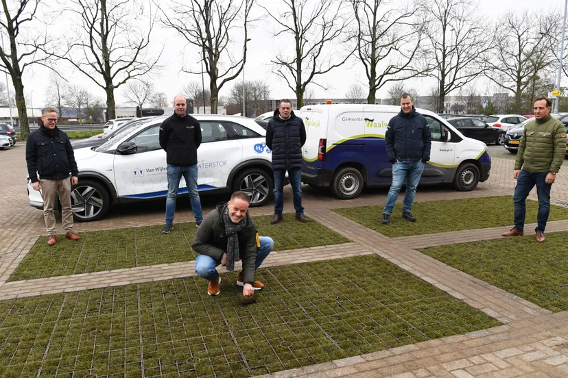 20201211 waalwijk jst6056