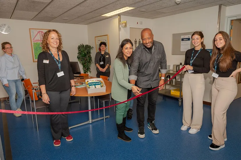 221018 opening digi punt 3957