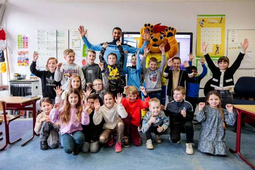 448925631 993033576160847 8746288830278548502 n