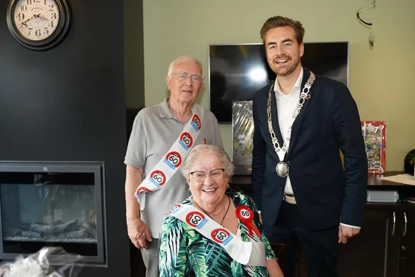 c7b017f7 f77b 4750 bf86 5ad6f99f1ade 1