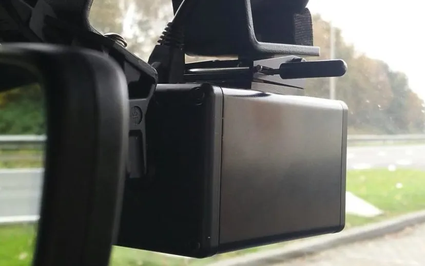 camerapolitieauto 915x518