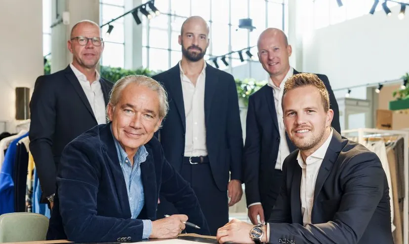 e63fea81f0a4dba3dc6a3f6004280606