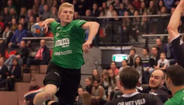 fb img 1479122049078 715x408