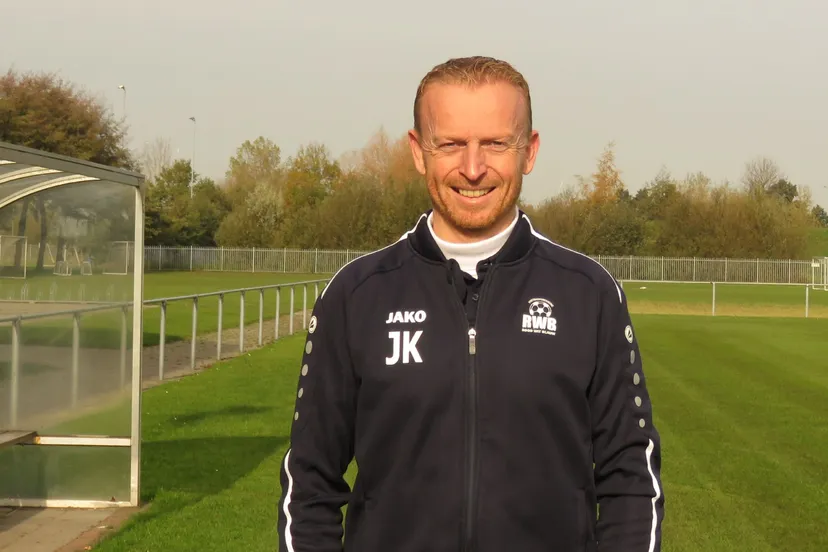 foto jos knippels diploma eufa c youth