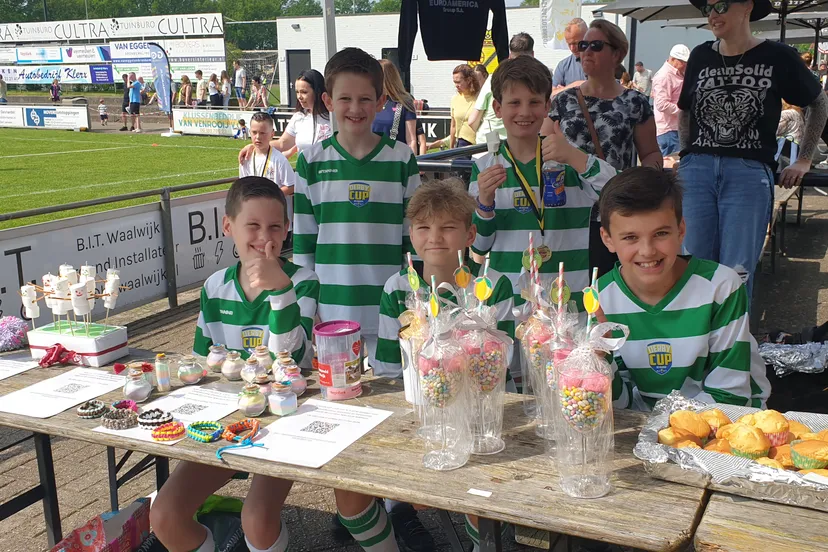 kraam met de zelfgemaakte spullen