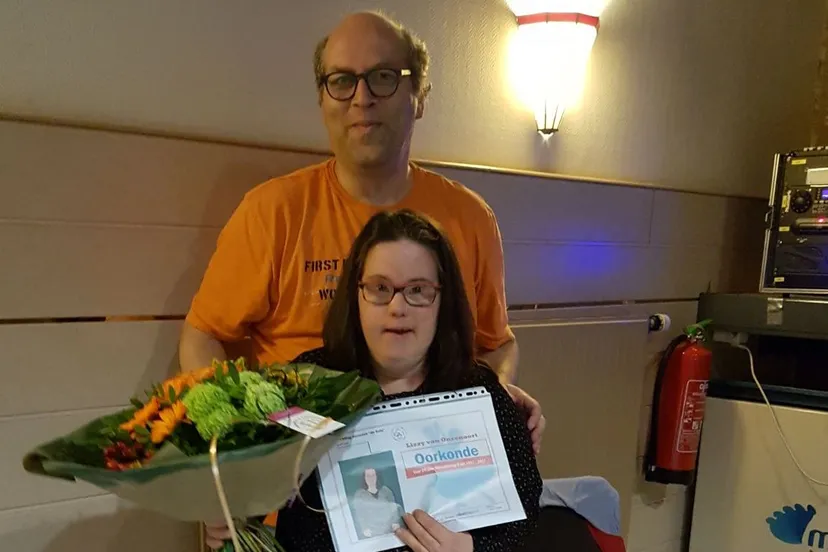 lizzy met voorzitter andr