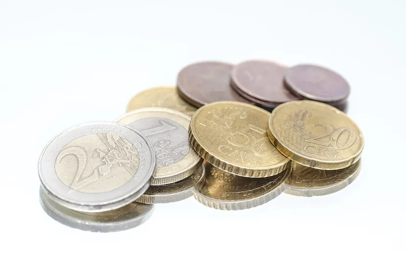 money 3013045 960 720