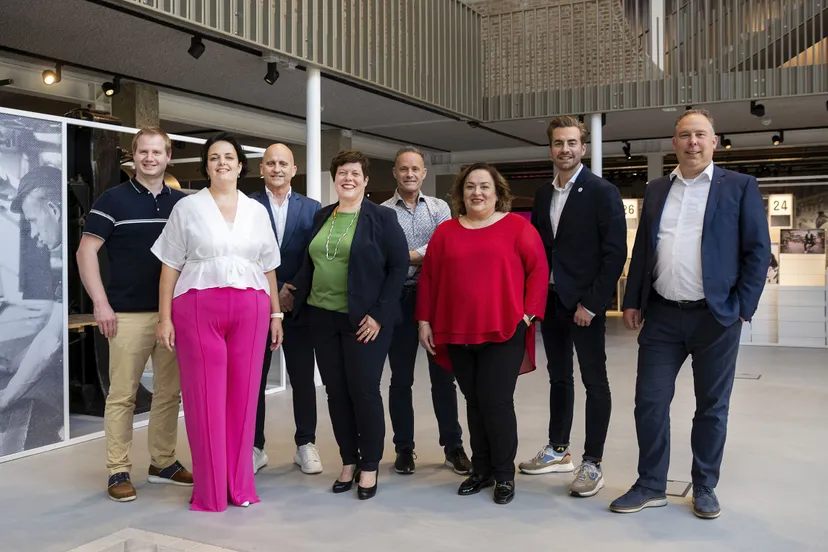 presentatie coalitieakkoord onderhandelaars hoge kwaliteit