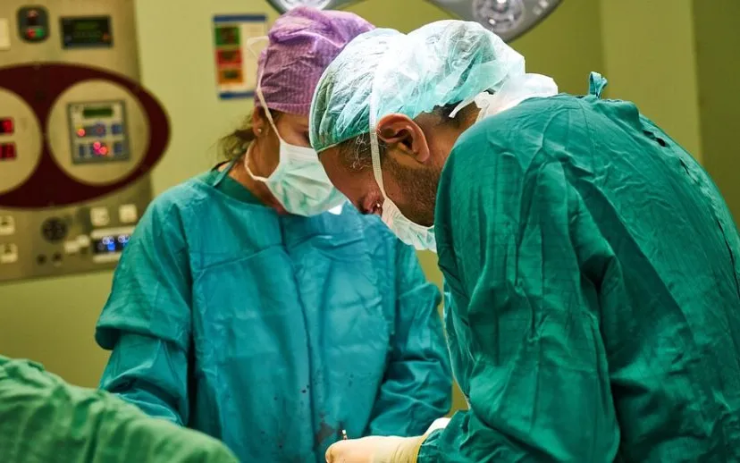 surgery 3034133 960 720 915x518 1