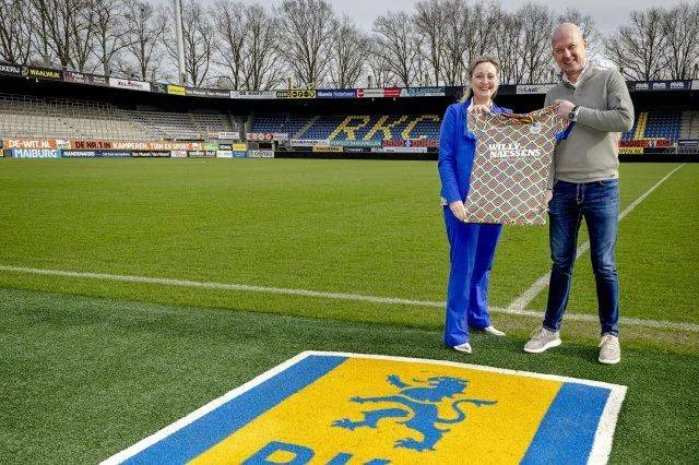 uitreiking rkc carnavalsshirt