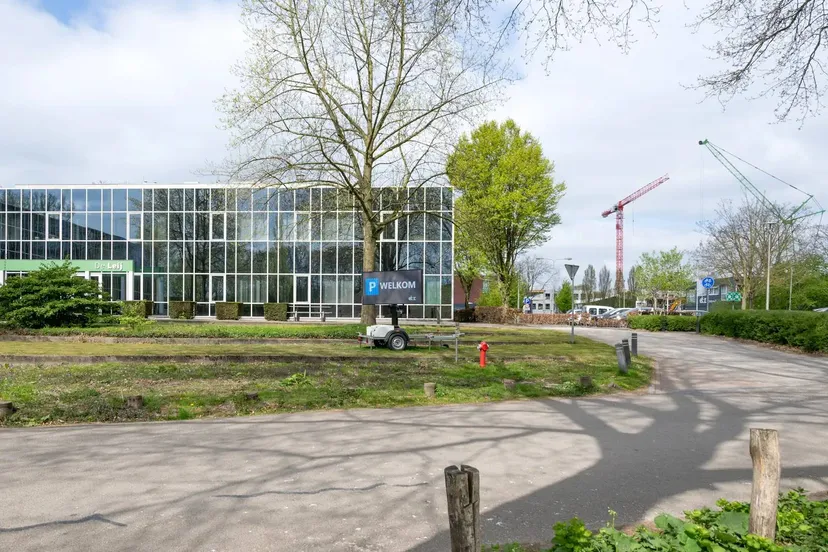 250410 parkeerplaats bezoekers achteringang 1187 1600jpg