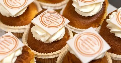 17608812608083405276