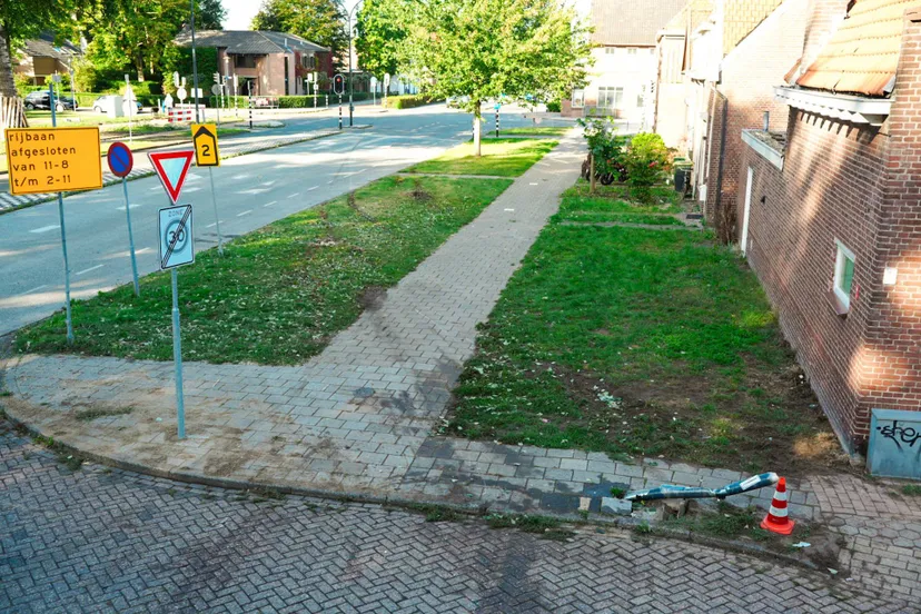 ERIK__HAVERHALS_SMALL_ERIK_HAVERHALS_56D47437-F726-4386-8E4F-786A7776FB8C