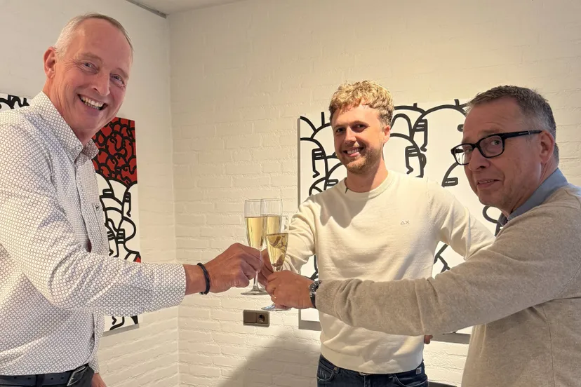 Maasleder-overname Van Oosterum Leder