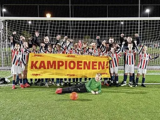 RWB JO13-3 kampioen 1e fase