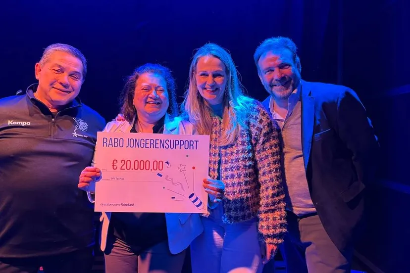 B8048CAD-6A08-45A4-BFB7-3E45A980386D_1_105_c