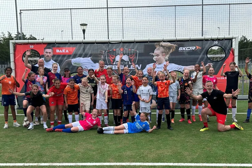 Voetbal Clinins SVO de gaard a