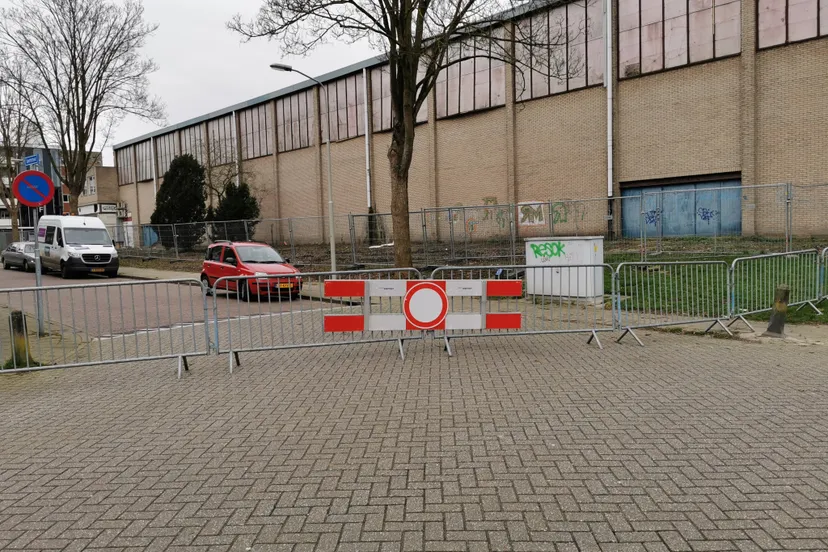 09 02 puin sporthal 2