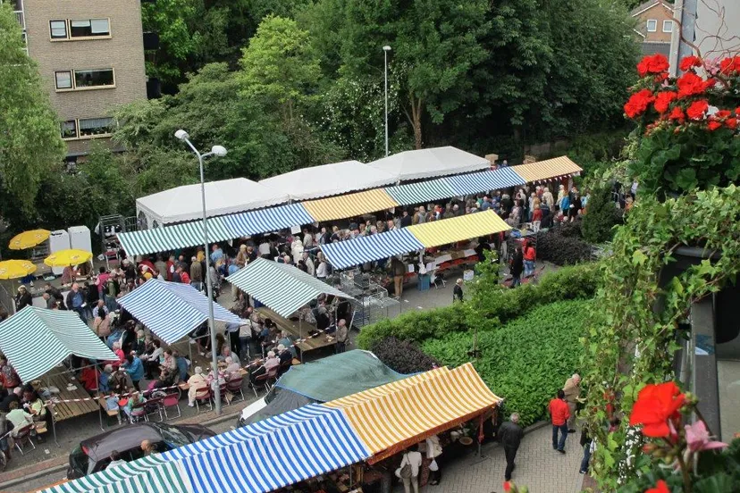 afbeelding pasar malam rumah kita