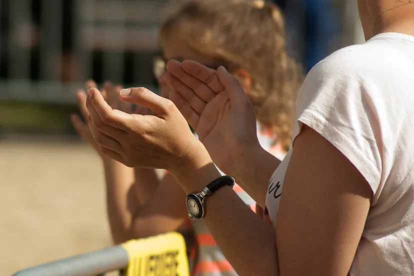 applaus jacquline macou via pixabay